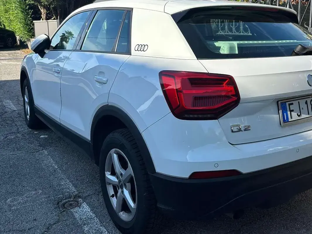 Usata Audi Q2 150 CV (110 kW) 2017 Bianco SUV