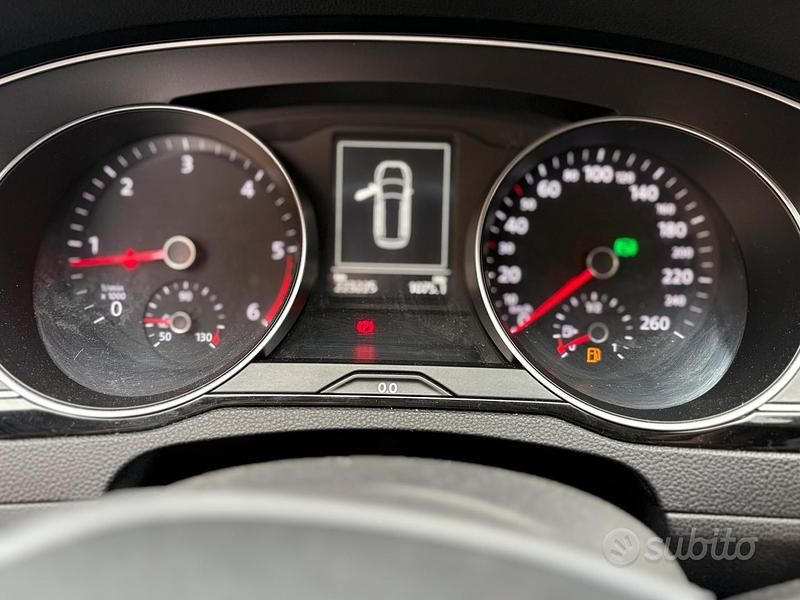 Usata VW Passat Comfortline 150 CV (110 kW) 2016 Grigio Station wagon