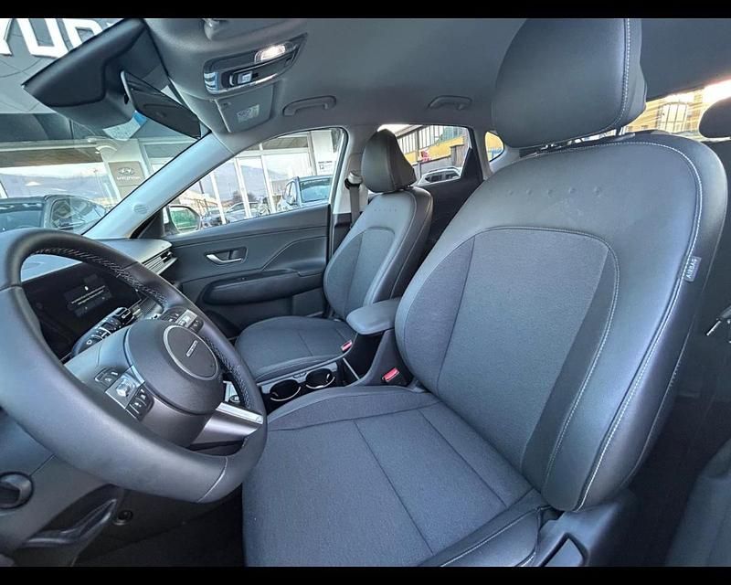 Nuova Hyundai Kona 92 CV (67 kW) 2025 Atlas white SUV