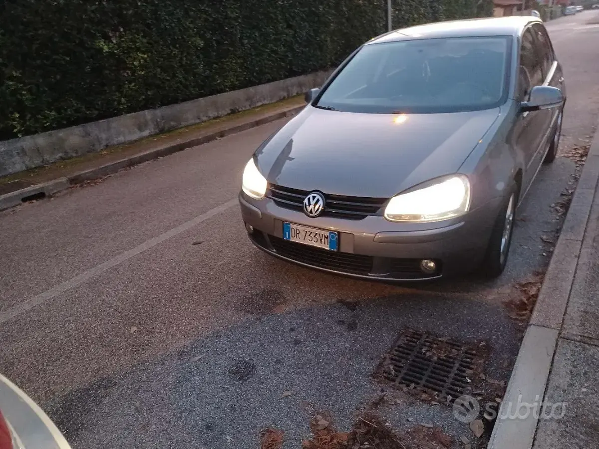 Usata VW Golf V 105 CV (77 kW) 2008 Grigio Station wagon