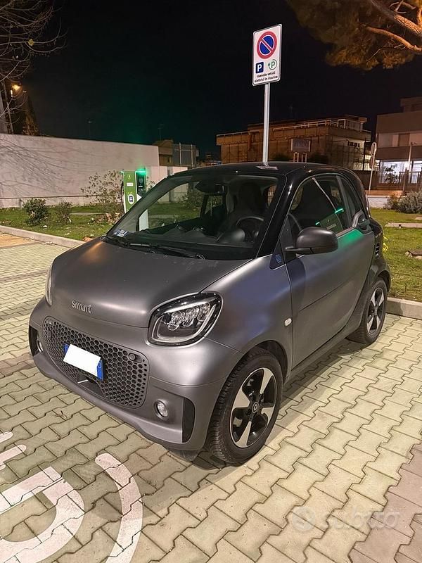 Usata Smart ForTwo Coupé Passion 41 kW (56 CV) 2023 Grigio Utilitaria
