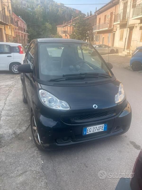 Usata Smart ForTwo Coupé 71 CV (52 kW) 2011 Utilitaria
