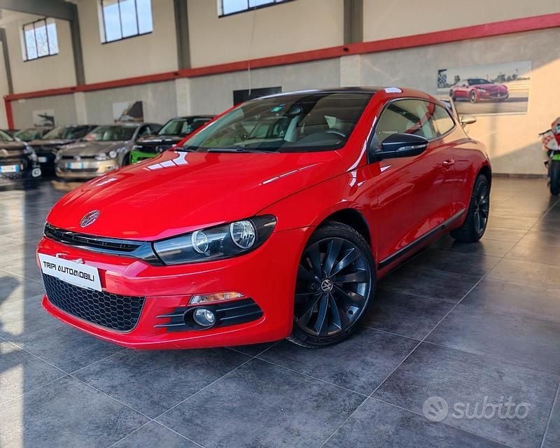 Begagnad VW Scirocco 160 HK (117 kW) 2009 Röd Sportkupé