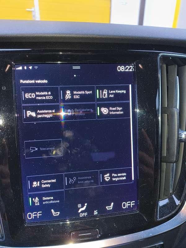 Usata Volvo V60 Business Edition 197 CV (144 kW) 2021 Oro Station wagon