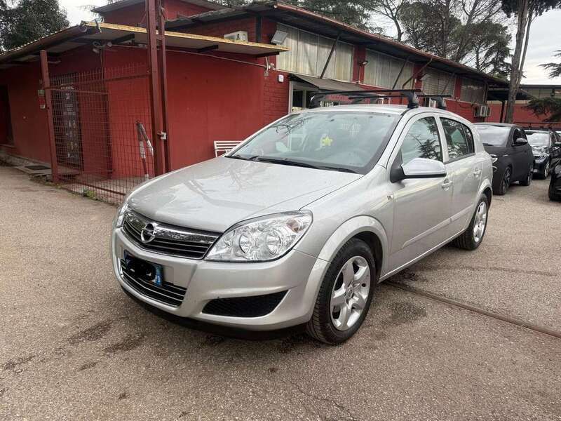 Occasion Opel Astra Cosmo 116 ch (85 kW) 2010 Gris Berline