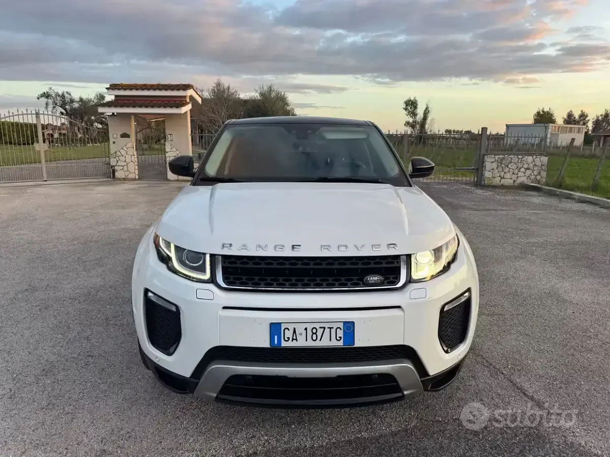 Begagnad Land Rover Range Rover evoque SE 179 HK (131 kW) 2017 Vit Sportkupé