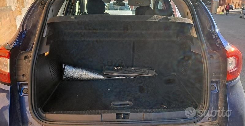 Usata Renault Captur 90 CV (66 kW) 2015 Blu SUV