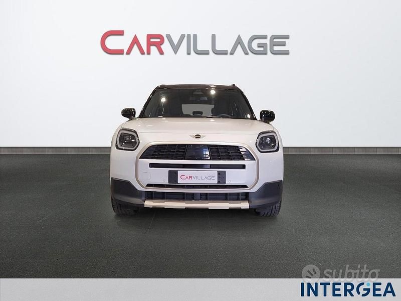 Usata Mini Countryman Favoured 163 CV (119 kW) 2024 Bianco SUV