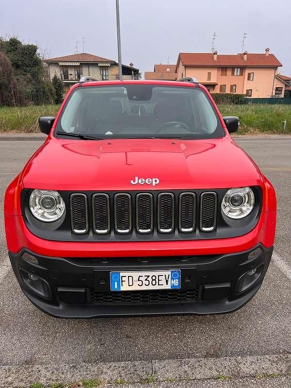 Usata Jeep Renegade Limited 140 CV (102 kW) 2016 Rosso SUV