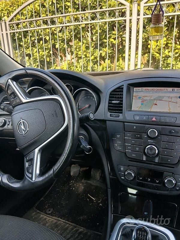 Usata Opel Insignia 194 CV (142 kW) 2012 Nero Berlina