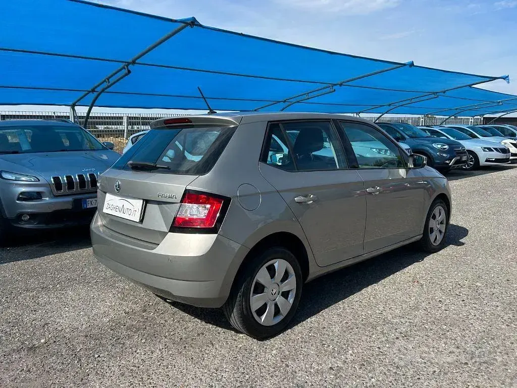 Usata Skoda Fabia Style 90 CV (66 kW) 2015 Grigio Berlina