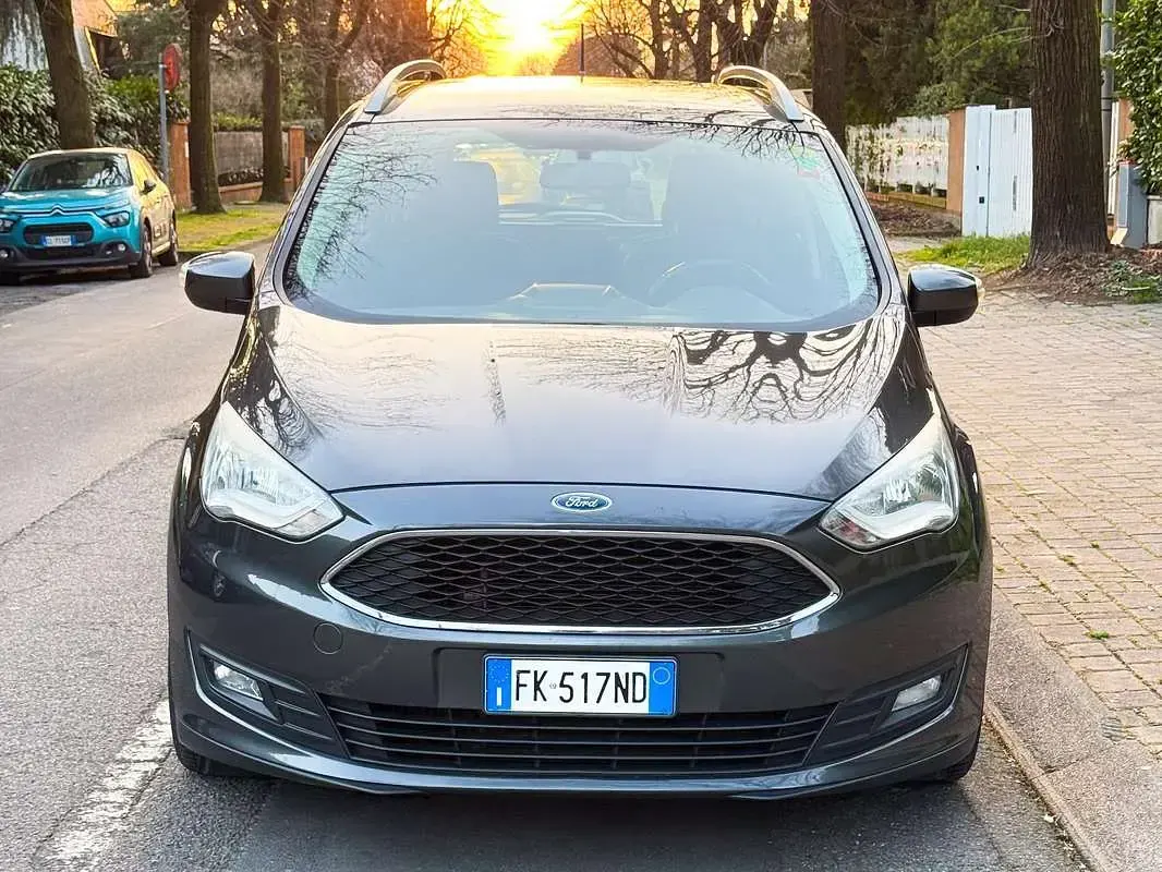 Usata Ford Grand C-Max Business Edition 120 CV (88 kW) 2017 Grigio Monovolume