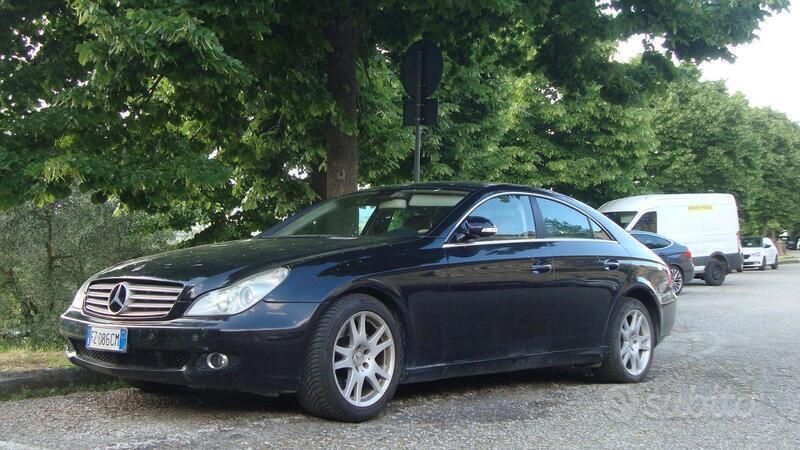 Usata Mercedes CLS350 272 CV (200 kW) 2005 Berlina