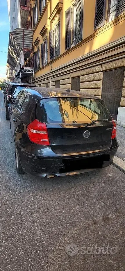 Usata BMW 118 143 CV (105 kW) 2011 Nero Utilitaria