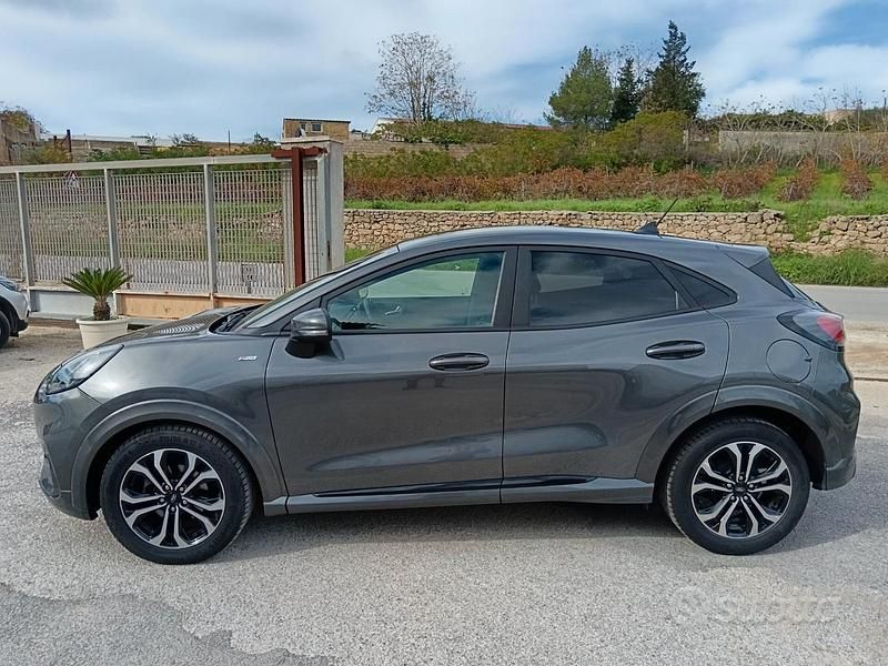 Usata Ford Puma ST-Line X 125 CV (91 kW) 2022 Grigio Station wagon