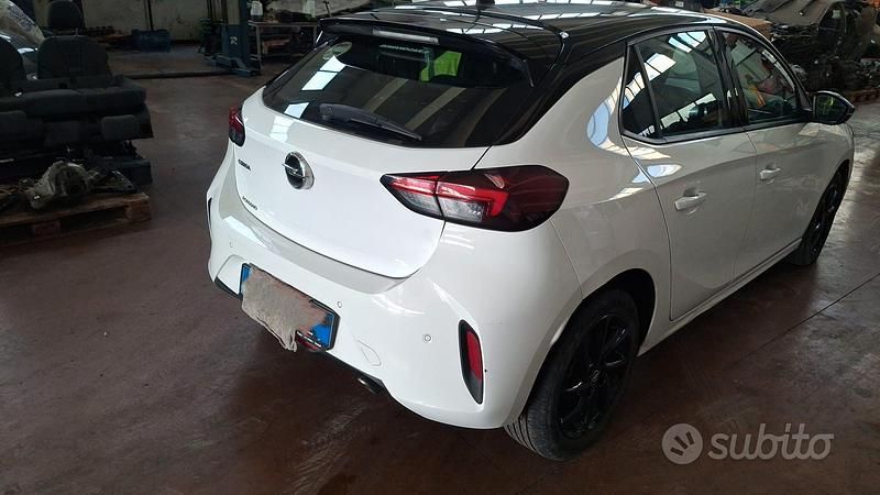Usata Opel Corsa 100 CV (73 kW) 2022 Bianco Utilitaria