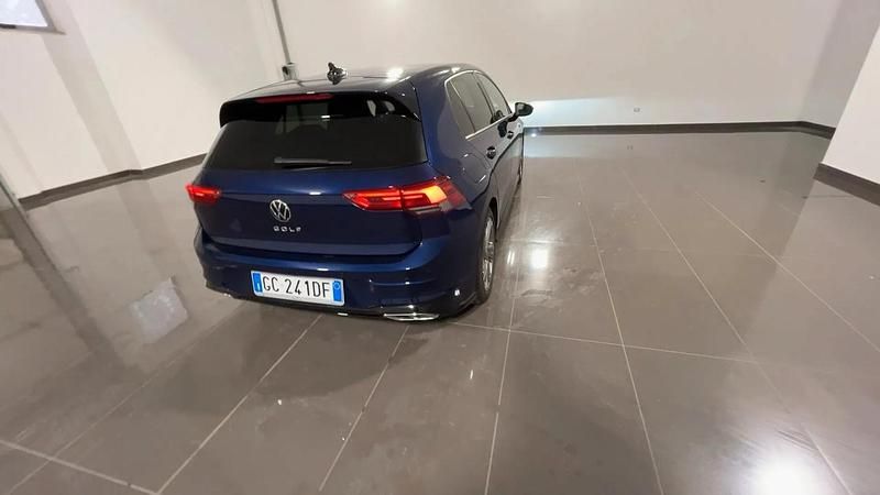 Usata VW Golf VII R-line 150 CV (110 kW) 2020 Blu Berlina