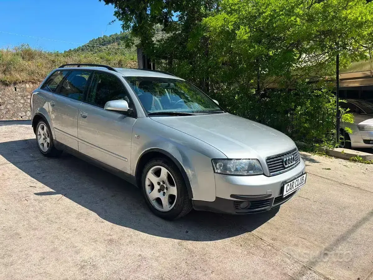 Usata Audi A4 130 CV (95 kW) 2003 Argento Station wagon