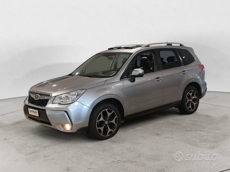 Usata Subaru Forester 241 CV (177 kW) 2013 Argento SUV