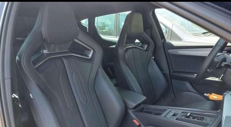 Usata Cupra Leon VZ 300 CV (220 kW) 2022 Nero Berlina