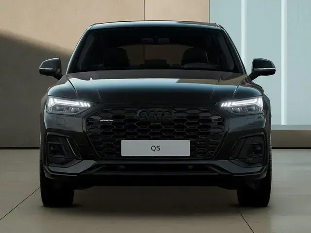 Nuova Audi Q5 Sportback Ambiente 204 CV (150 kW) 2025 Nero mythos metallizzato SUV