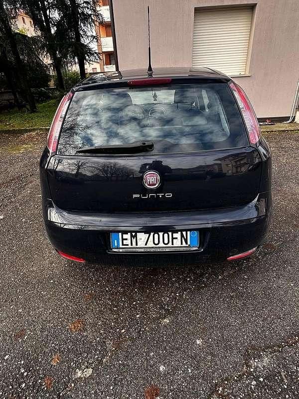 Occasion Fiat Punto Active 60 ch (44 kW) 2011 Berline