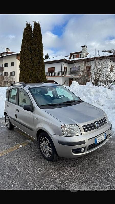 Usata Fiat Panda Dynamic 60 CV (44 kW) 2004 Grigio Utilitaria