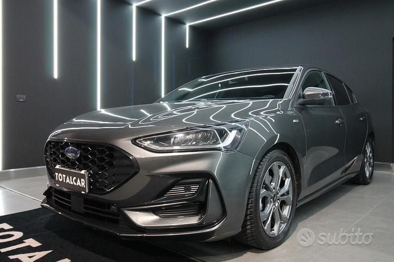 Usata Ford Focus ST-Line X 115 CV (84 kW) 2025 Grigio Berlina