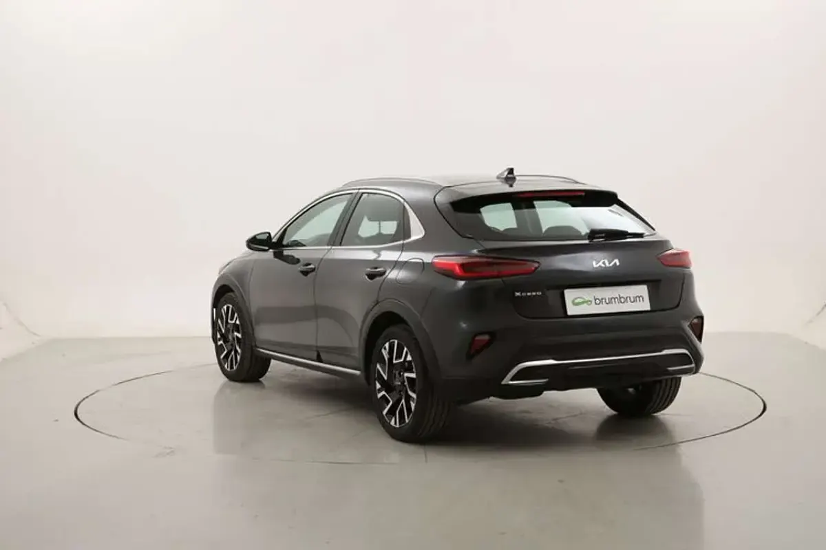 Usata Kia XCeed 136 CV (100 kW) 2022 Grigio SUV