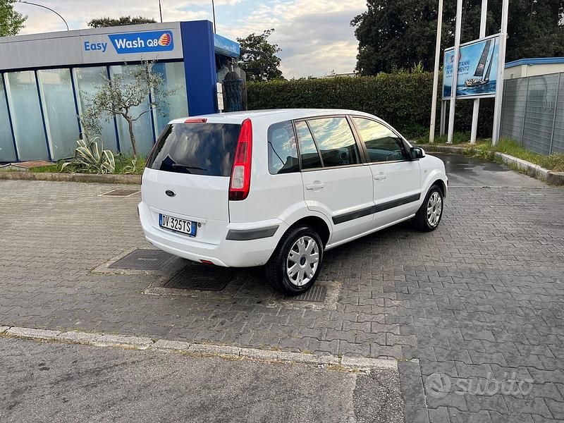 Usata Ford Fusion 100 CV (73 kW) 2009 Bianco Berlina