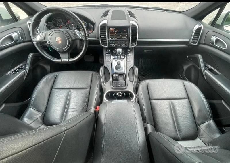 Usata Porsche Cayenne 2011 Bianco SUV
