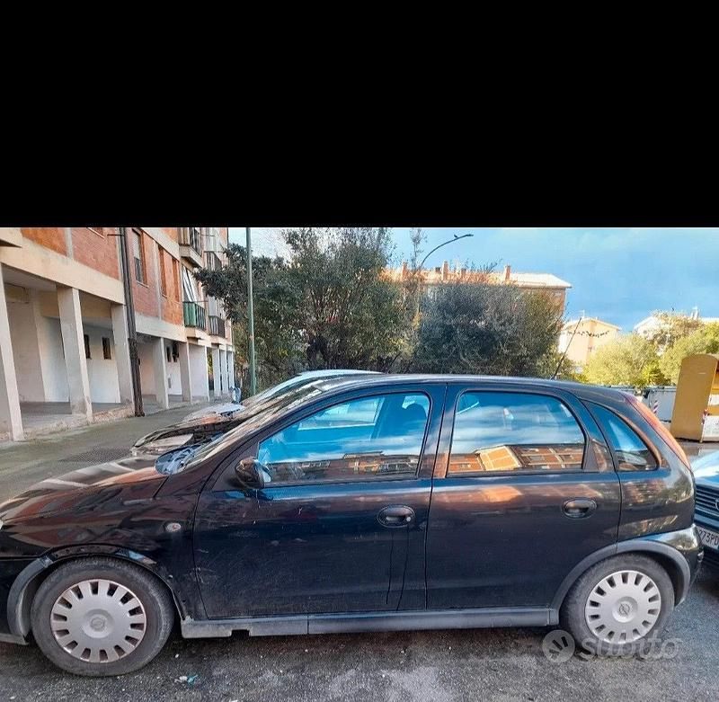 Usata Opel Corsa 2004 Nero Utilitaria