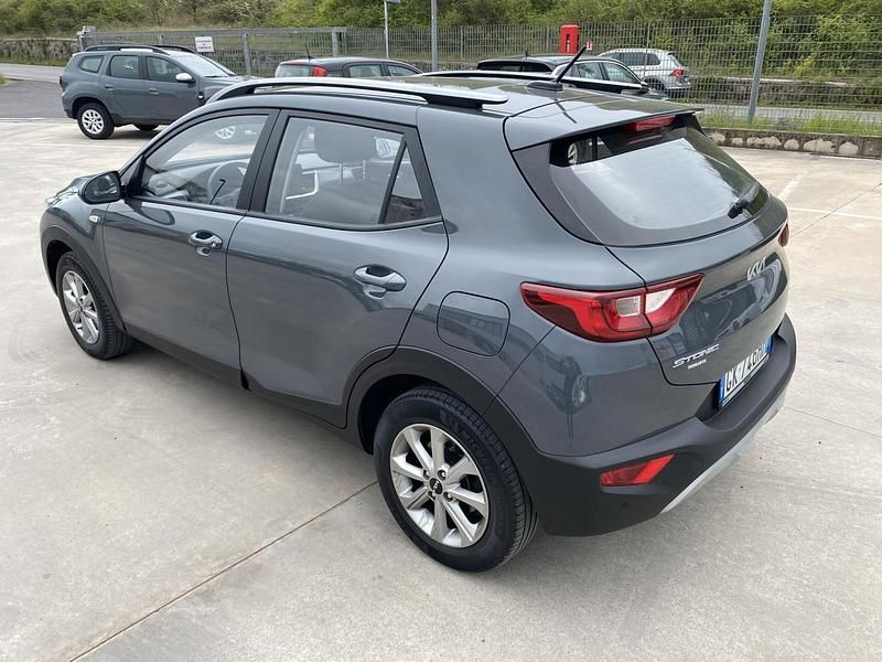 Usata Kia Stonic Urban 81 CV (59 kW) 2023 Grigio SUV