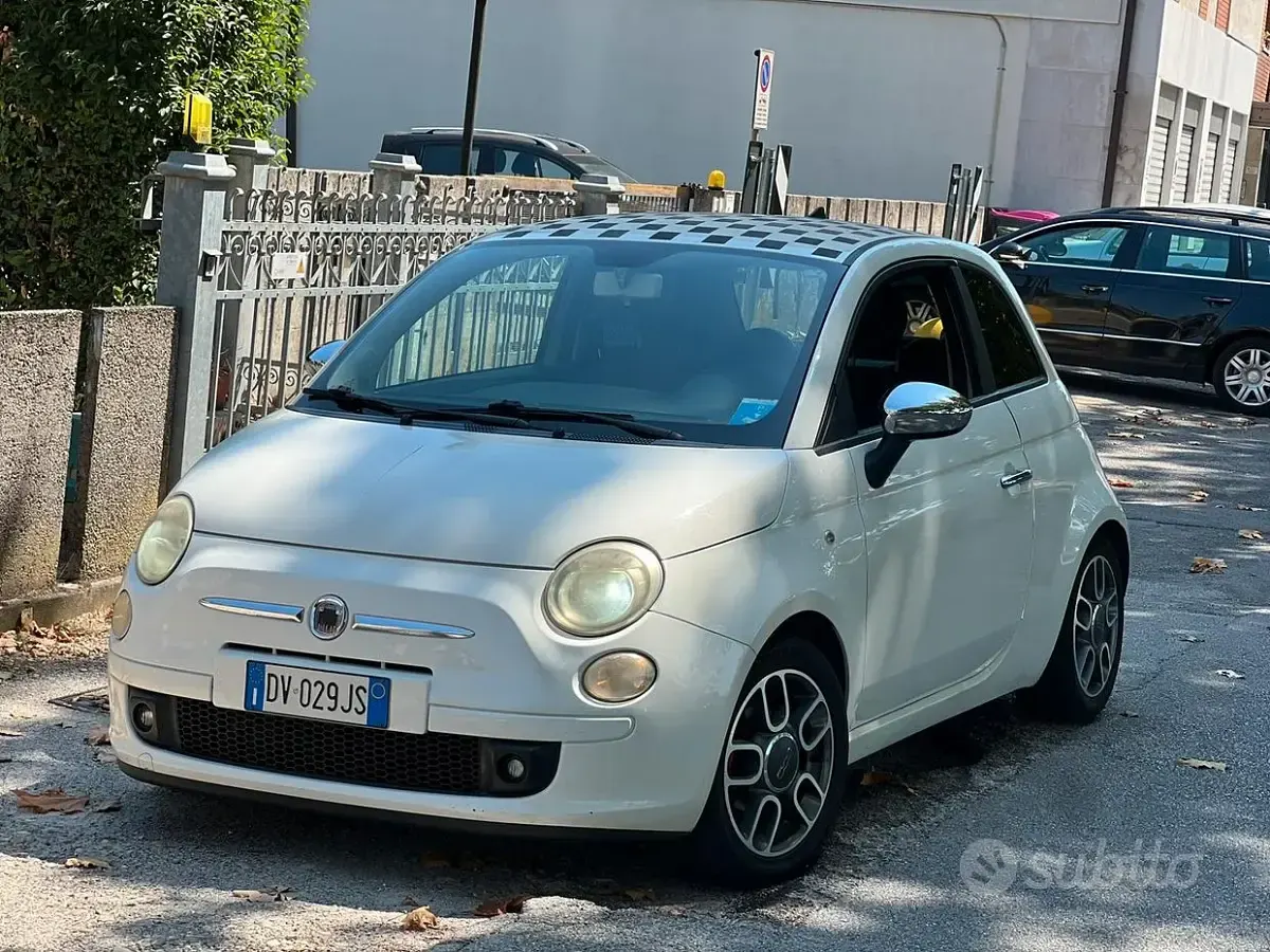 Usata Fiat 500 75 CV (55 kW) 2009 Bianco Cabrio