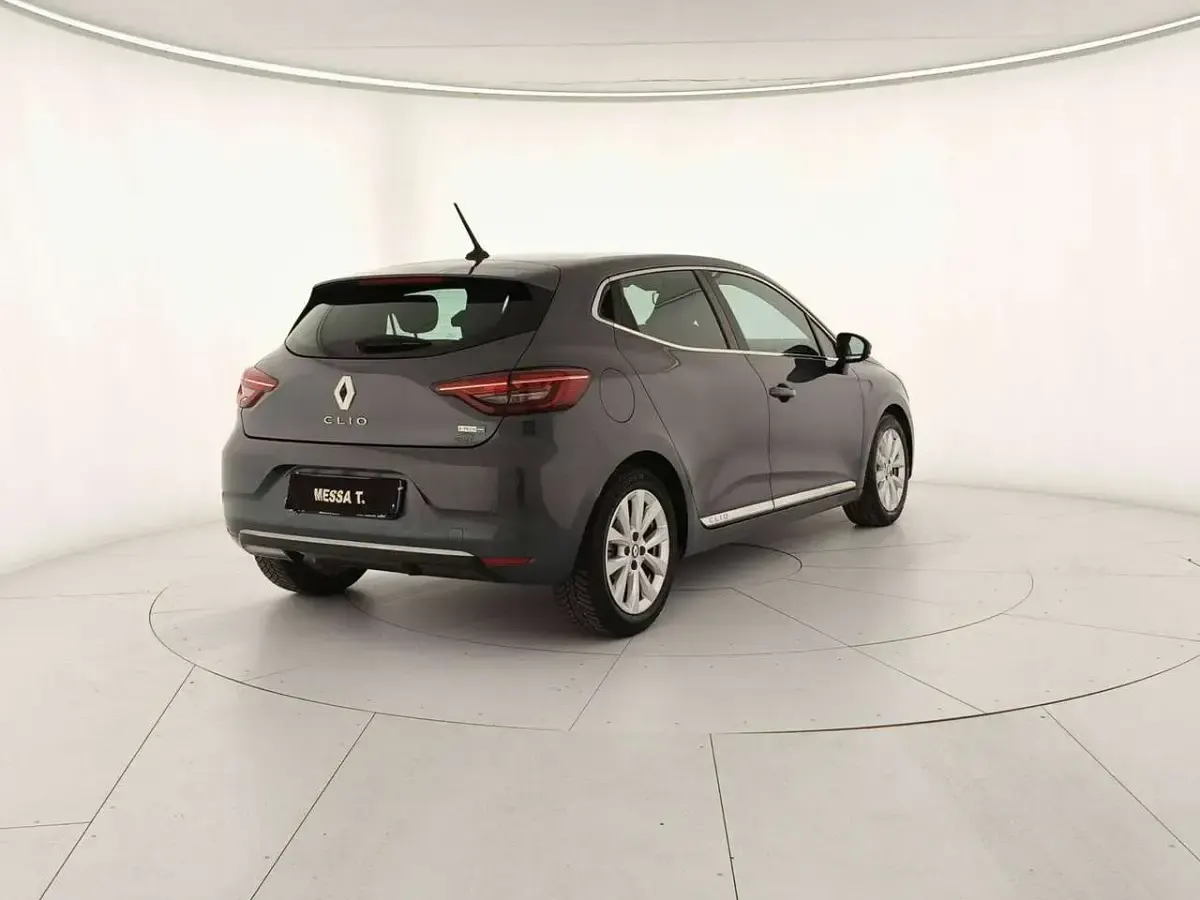 Usata Renault Clio V Intens 91 CV (66 kW) 2022 Grigio Berlina