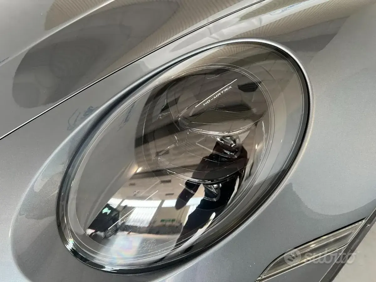 Usata Porsche 911 Carrera GTS 541 CV (397 kW) 2025 Grigio Coupé
