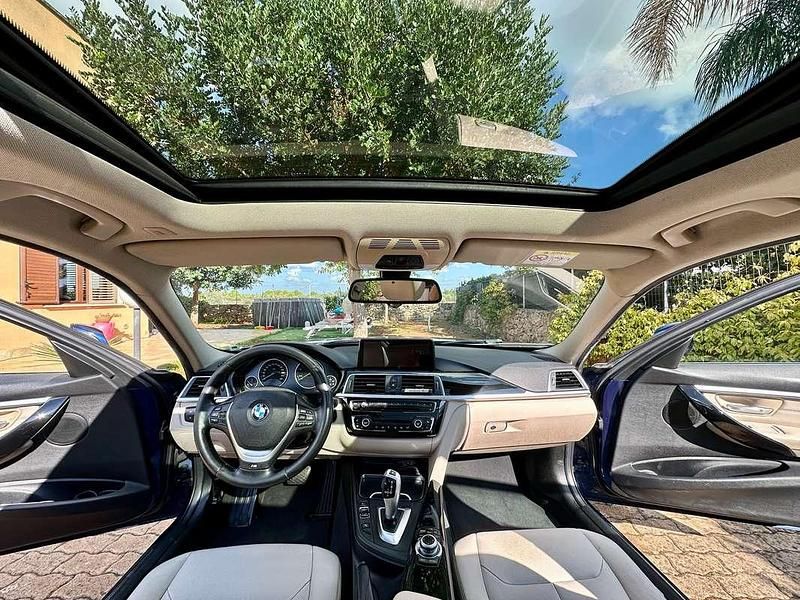 Usata BMW 318 Luxury Line 150 CV (110 kW) 2016 Blu/azzurro Station wagon