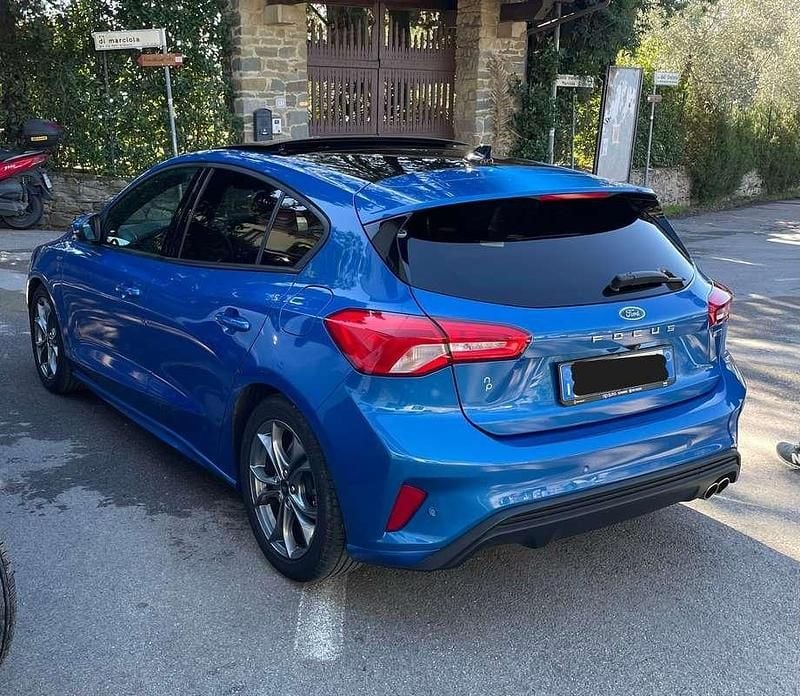 Usata Ford Focus ST-Line 120 CV (88 kW) 2018 Blu/azzurro Berlina