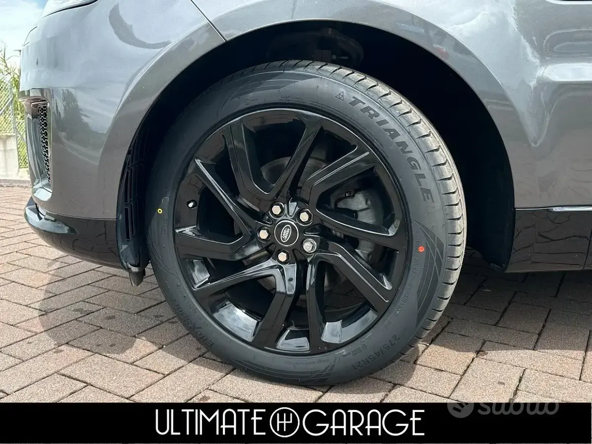 Second-hand Land Rover Range Rover Sport HSE Dynamic 249 CP (183 kW) 2019 Gri SUV