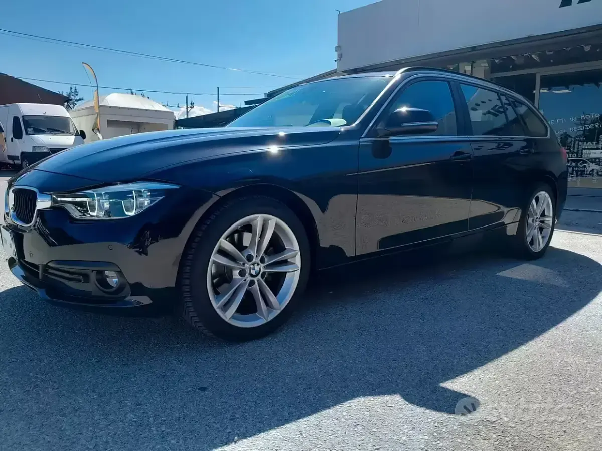 Usata BMW 320 190 CV (139 kW) 2019 Nero Berlina