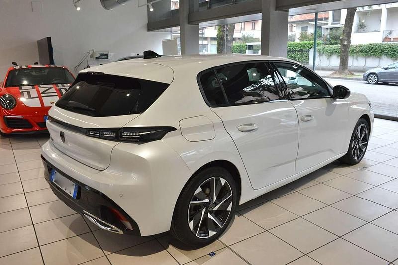 Usata Peugeot 308 Allure 131 CV (96 kW) 2022 Bianco madreperla Berlina