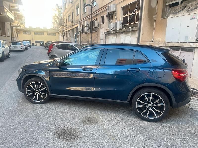 Usata Mercedes GLA200 2019 Blu SUV