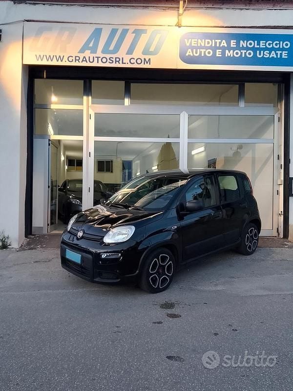 Usata Fiat Panda 69 CV (50 kW) 2024 Nero Berlina