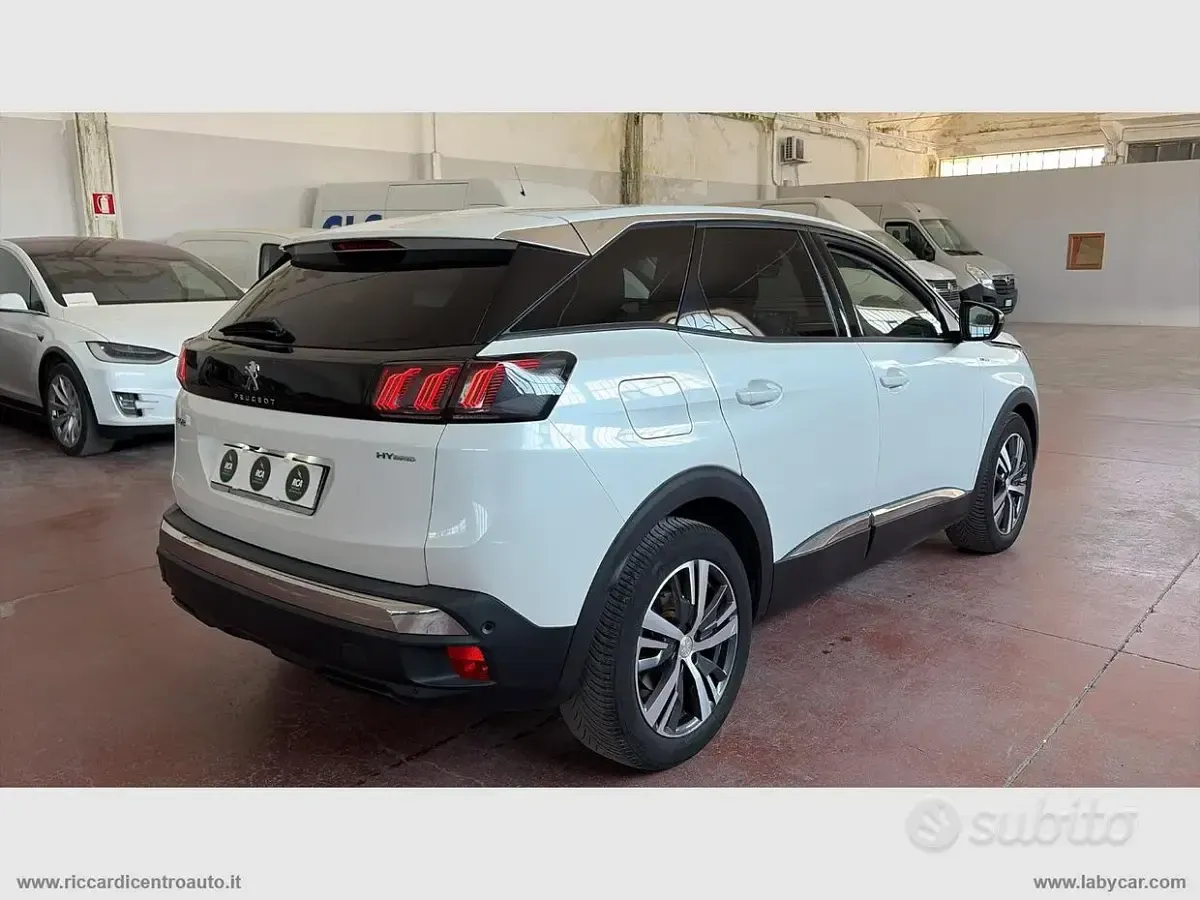 Usata Peugeot 3008 Allure 181 CV (133 kW) 2022 Other SUV
