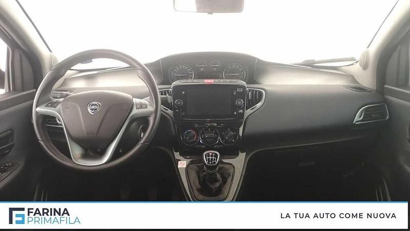 Usata Lancia Ypsilon S 70 CV (51 kW) 2024 Nero Utilitaria