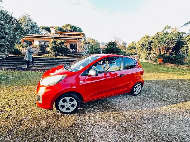Usata Kia Picanto 2013 Rosso Utilitaria