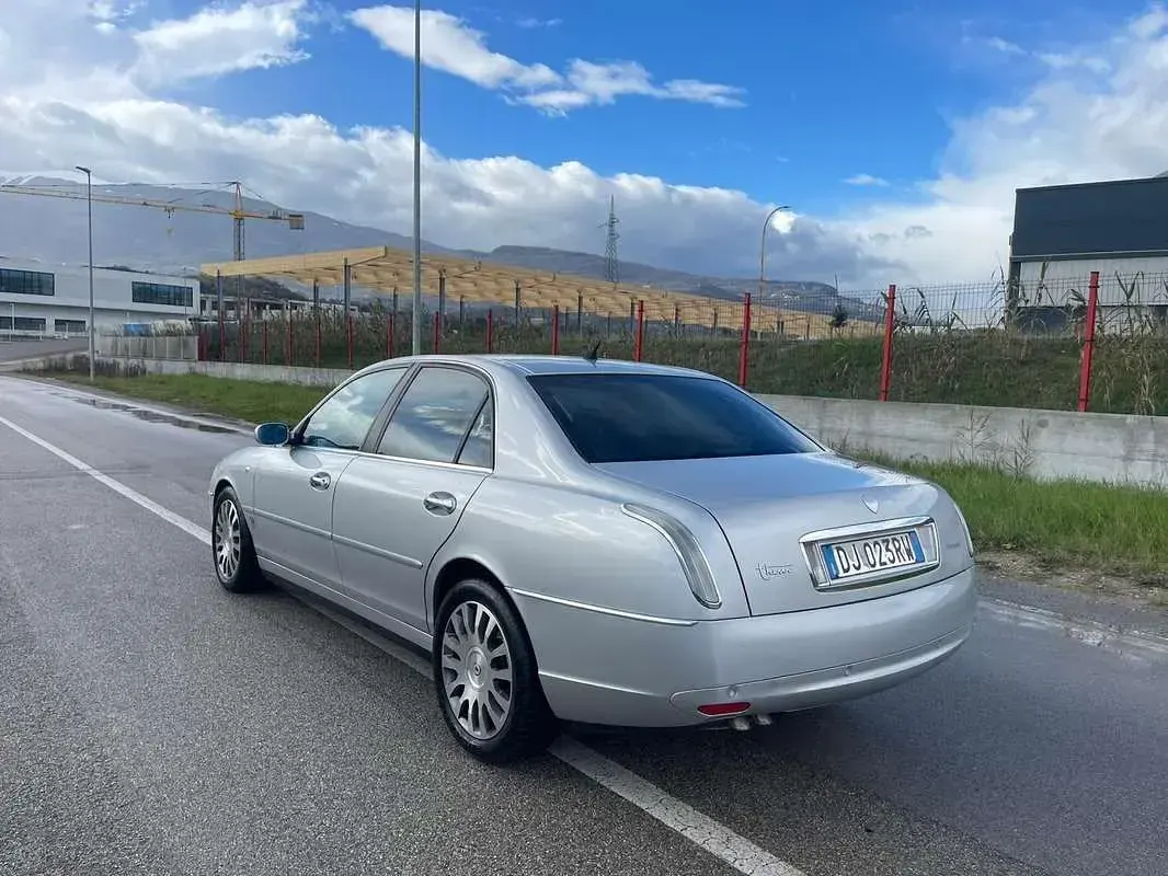 Usata Lancia Thesis 185 CV (136 kW) 2007 Berlina