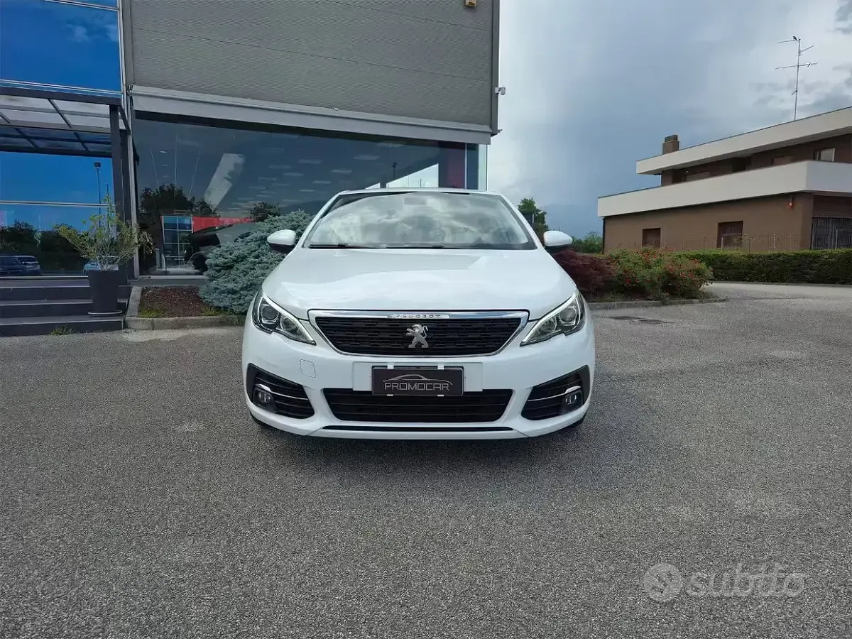 Usata Peugeot 308 SW Active 131 CV (96 kW) 2020 Bianco Station wagon