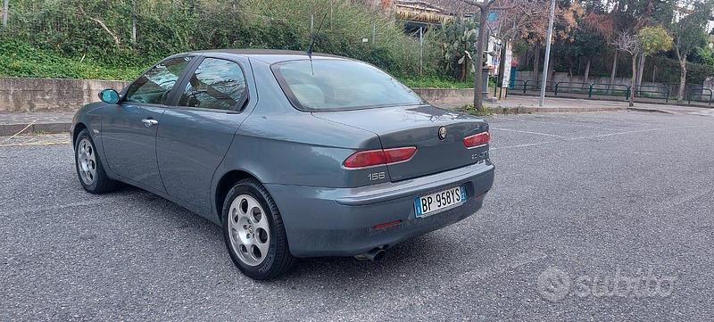 Usata Alfa Romeo 156 Distinctive 168 CV (123 kW) 2002 Grigio Berlina