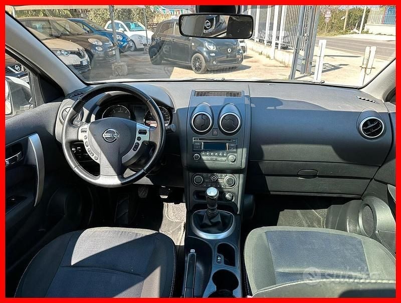 Usata Nissan Qashqai Tekna 131 CV (96 kW) 2012 Bianco SUV